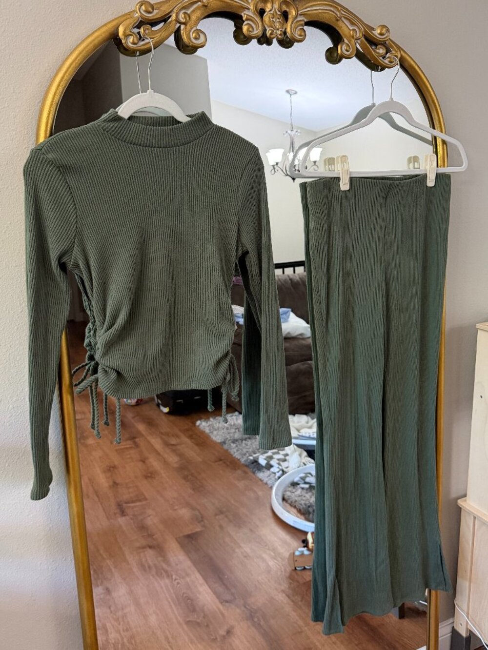 No Boundaries Walmart Green Ribbed 2-Piece Flare Leg Matching Set | M